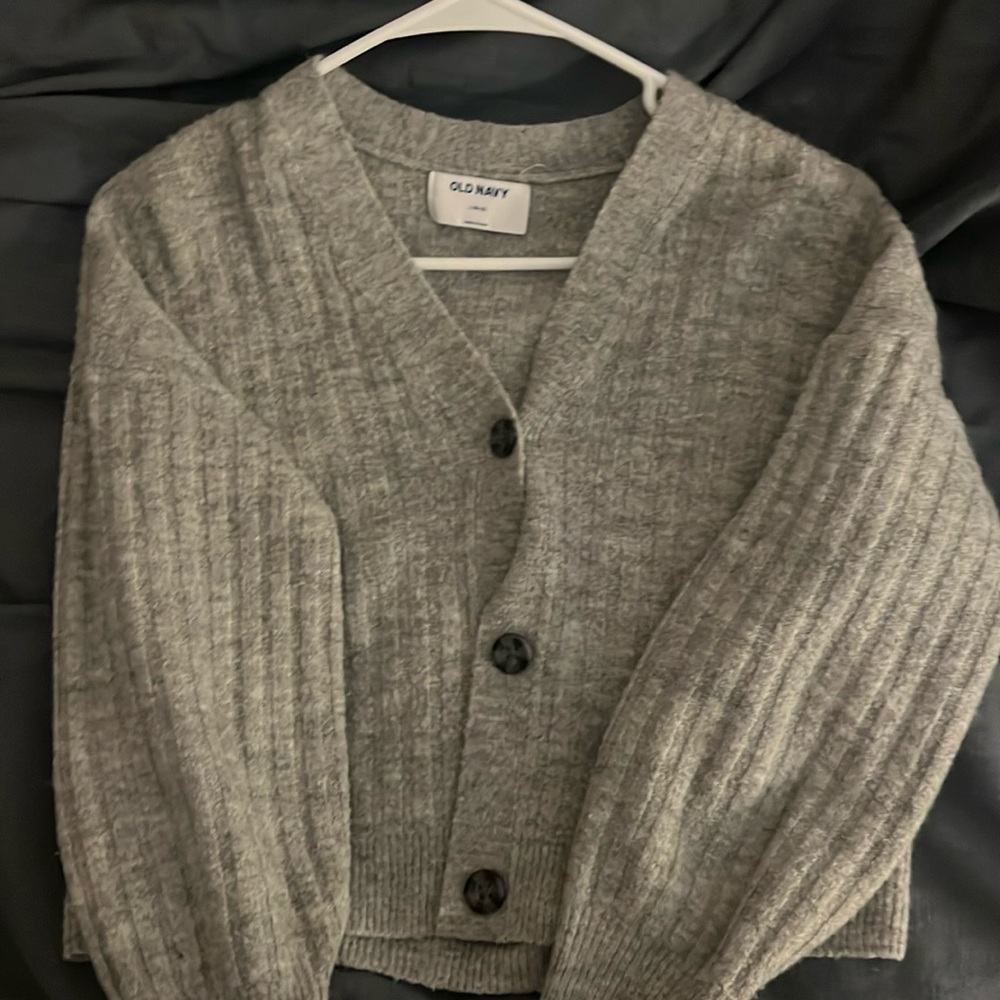 Old Navy cardigan, 10-12 in girls, used